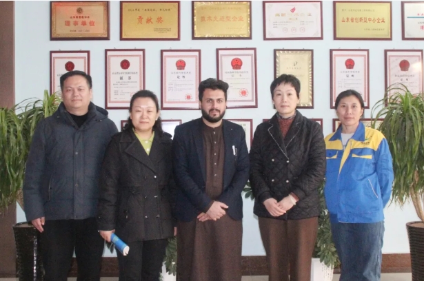 阿富汗经销商代表莅临华宏考察交流